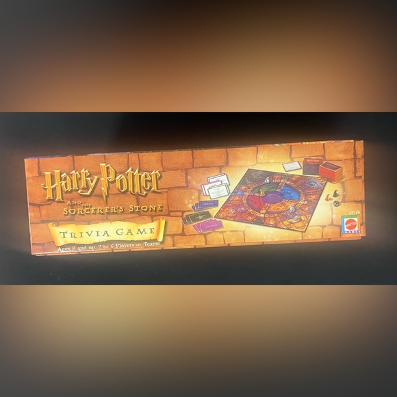 MATTEL Harry Potter Trivia Board Game 2-6 Players or Teams - Picture 2 of 7
